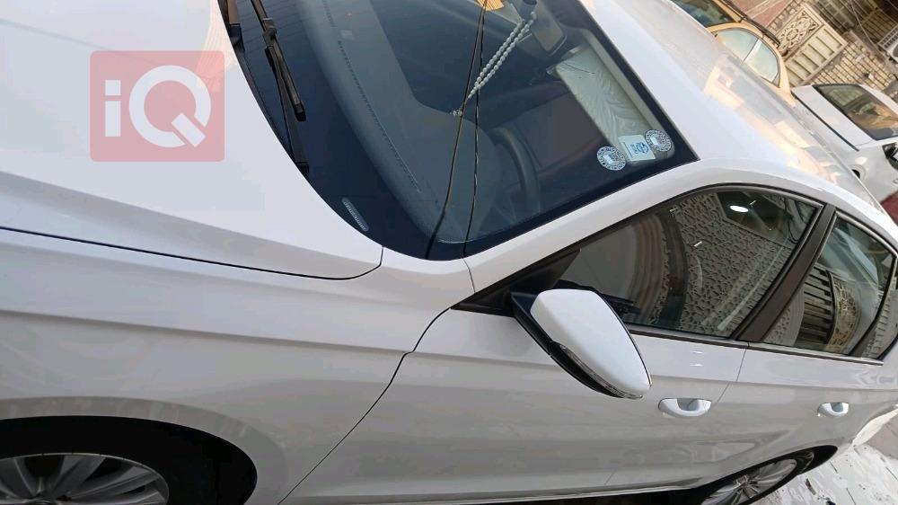 فولكسفاغن بورا